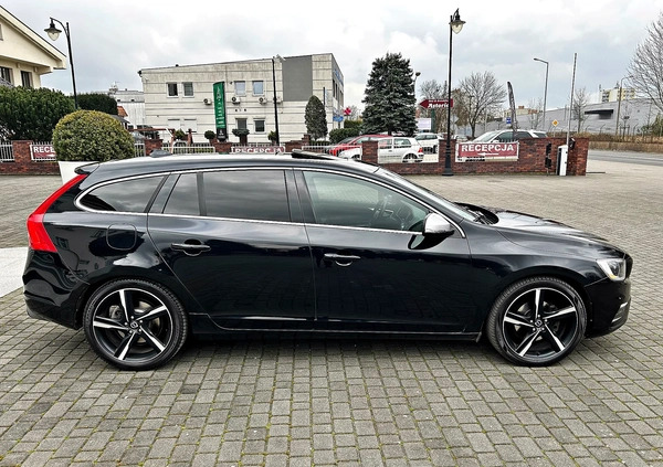 Volvo V60 cena 63900 przebieg: 178000, rok produkcji 2015 z Swarzędz małe 781